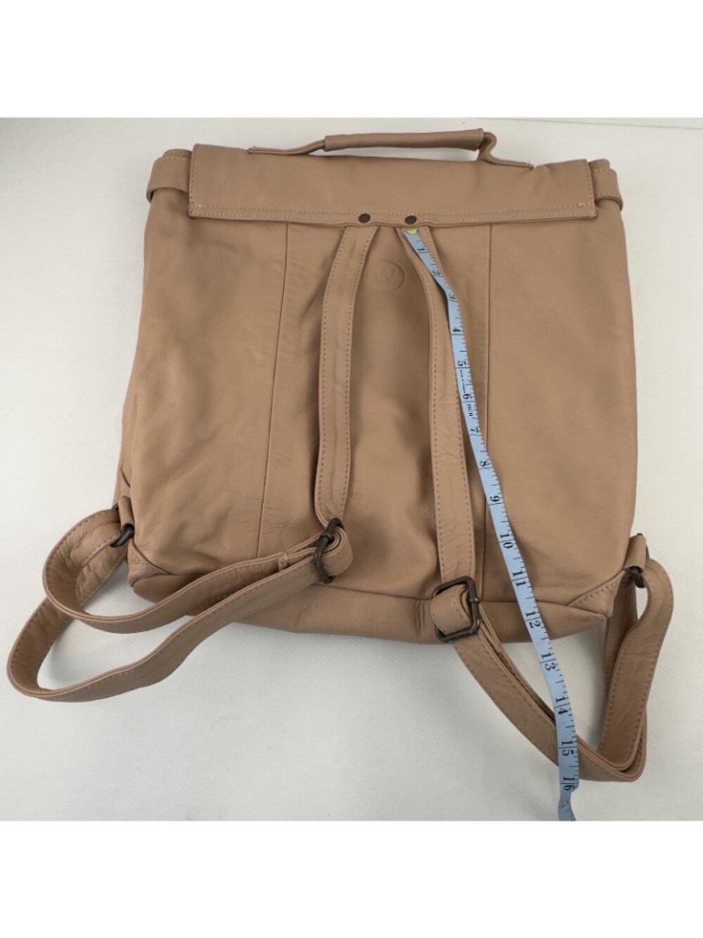 Wanderers Travel Co The Bondi Backpack Full Grain Leather Blush Magnetic Closure - Picture 14 of 16